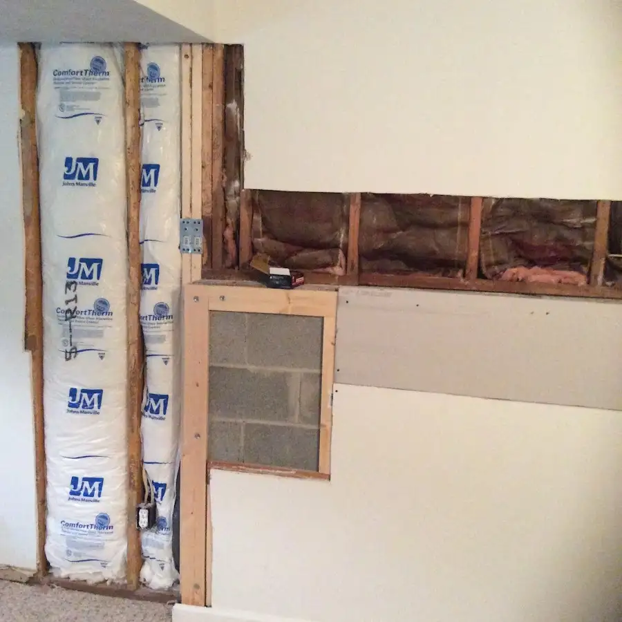 Wall insulation replacement during Structural Drying in Suncrest